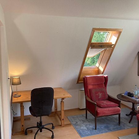 Privatzimmer Am Volkspark - Naehe Arenen Und Trabrennbahn 함브루크 외부 사진