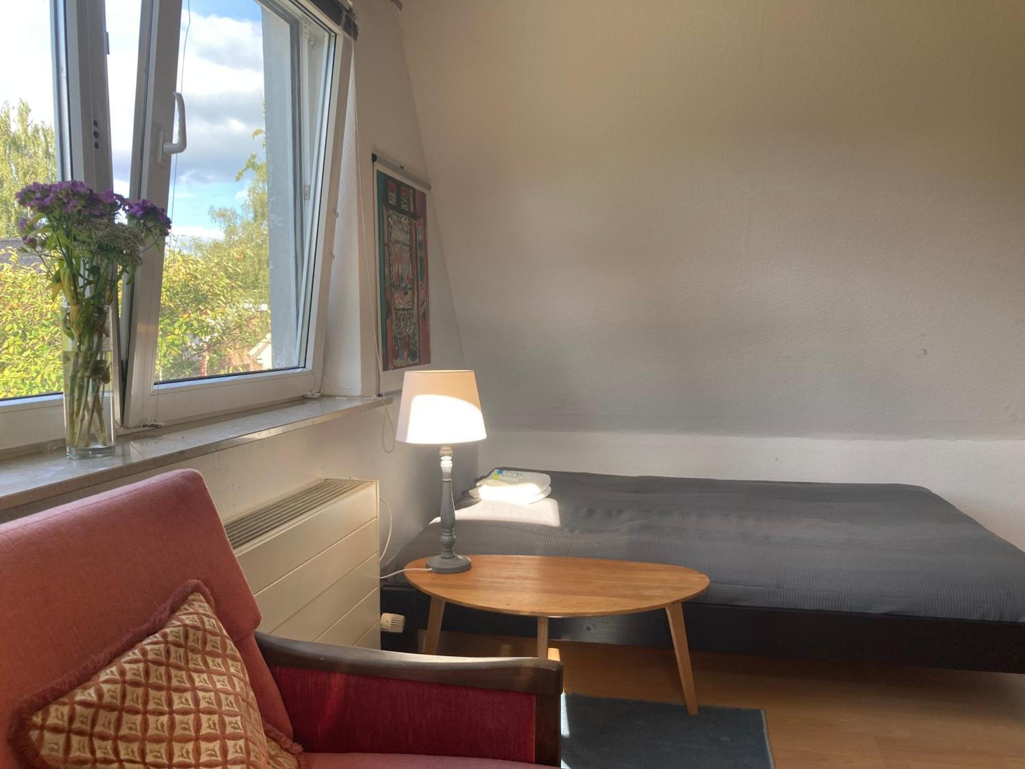 Privatzimmer Am Volkspark - Naehe Arenen Und Trabrennbahn 함브루크 외부 사진